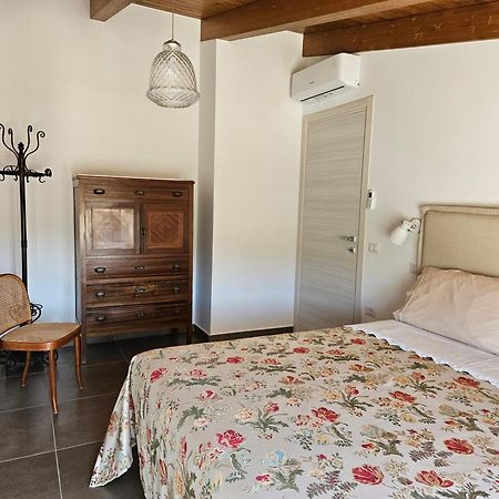 Le Bisceglie Guest House Albanella Bagian luar foto