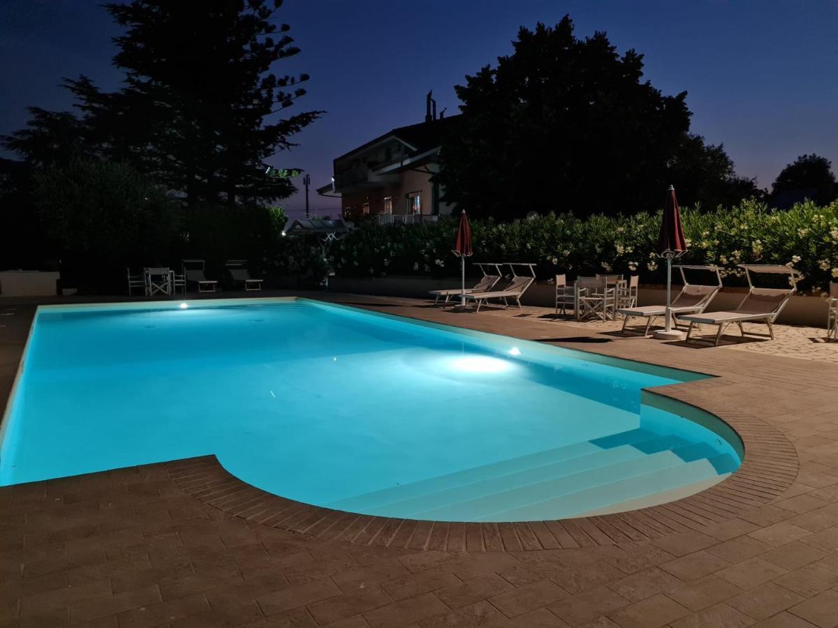 Le Bisceglie Guest House Albanella Bagian luar foto