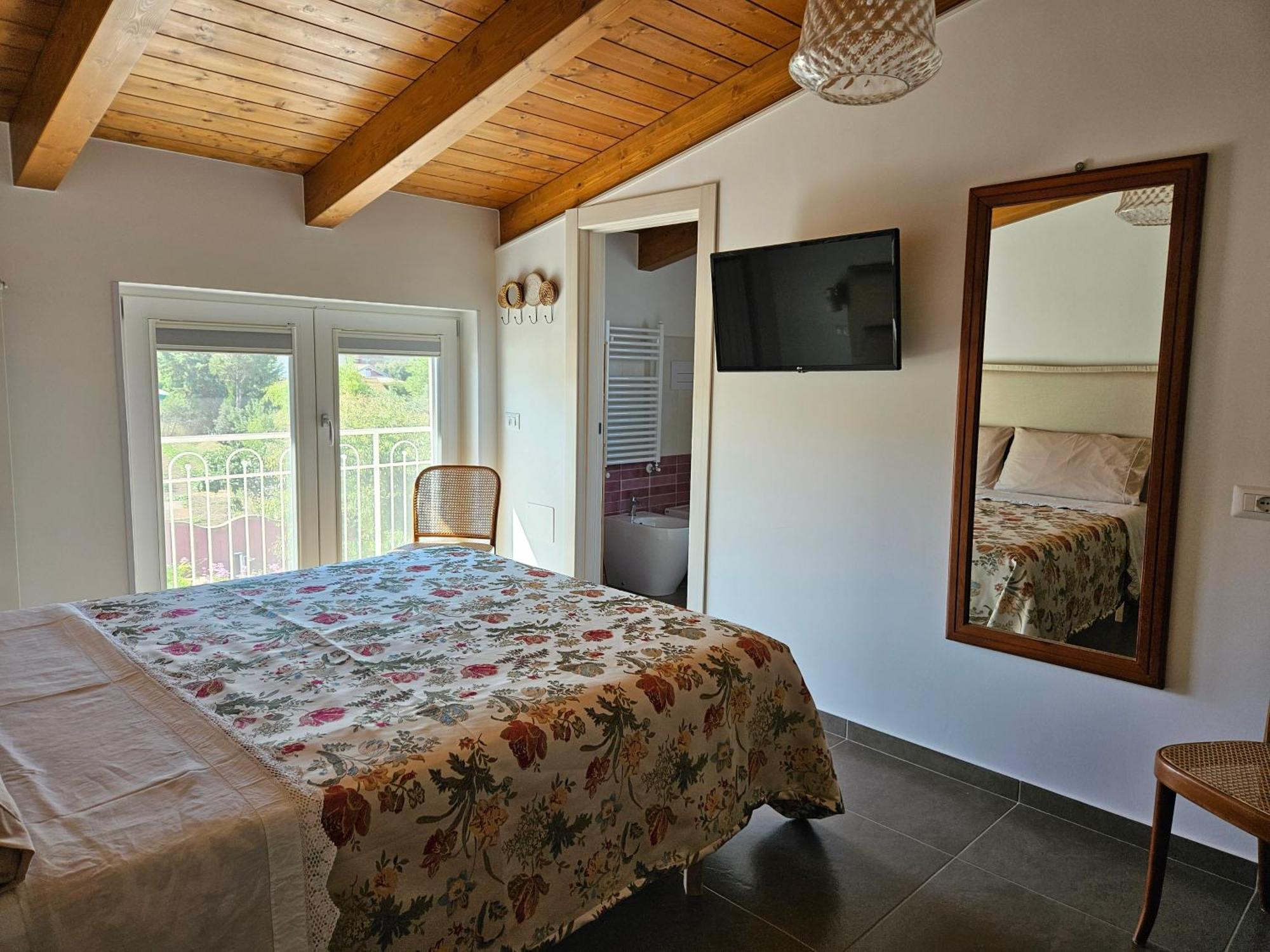 Le Bisceglie Guest House Albanella Bagian luar foto